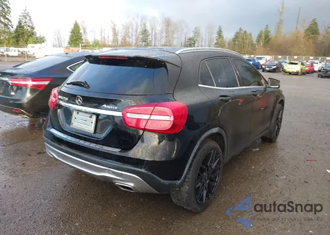 2015 Mercedes-Benz Gla 250 4Matic z USA, uszkodzony, nr VIN WDCTG4GB1FJ030712